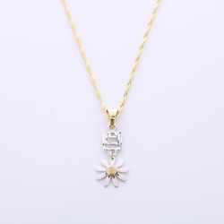 9ct Gold daisy pendant and chain
