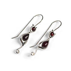 Henryka Black Cat Drop Earrings in Silver and Cherry Amber - 6E208/CH-COS