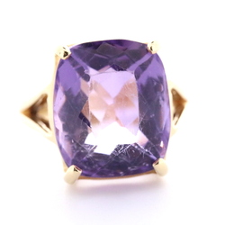 14ct Yellow Gold Amethyst ring - MS1521A