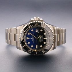 Rolex SeaDweller - DEEPSEA Deep Blue - James Cameron - 126660 Unworn Full Set