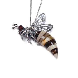 Small Hornet Necklace In Silver And Amber