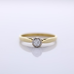 18ct Gold solitaire ring MS1378B