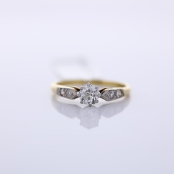 18ct Gold diamond solitaire ring MS870A