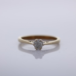 9ct Gold diamond solitaire ring MS322