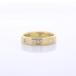 18ct Gold dispersed diamond ring MS1414A