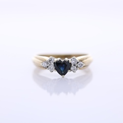 9ct heart sapphire and diamond ring MS249